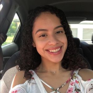 Meet your Posher, Madelyn